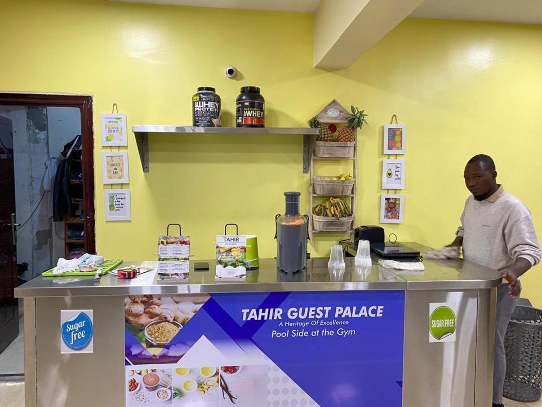 Tahir Guest Palace Hotel Kano Bagian luar foto